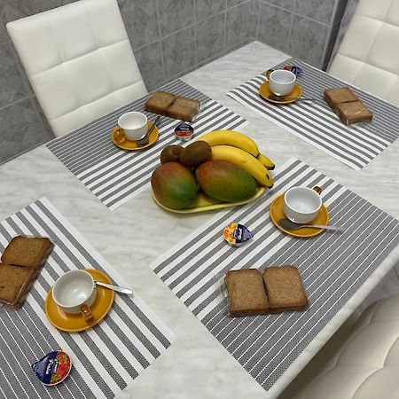 شقة فنتيميليا  في Casa Eleonora: A 5 Min Dal Mare + Free Parking المظهر الخارجي الصورة