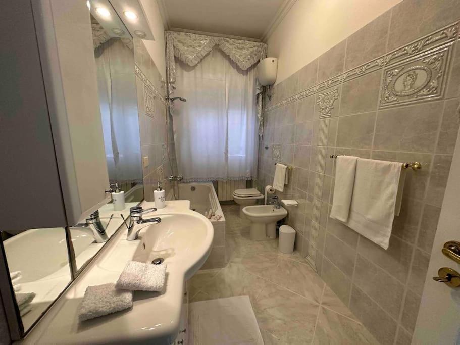 شقة فنتيميليا  في Casa Eleonora: A 5 Min Dal Mare + Free Parking المظهر الخارجي الصورة