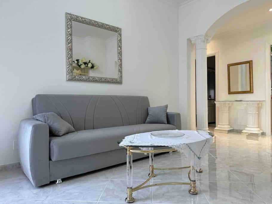 شقة فنتيميليا  في Casa Eleonora: A 5 Min Dal Mare + Free Parking المظهر الخارجي الصورة